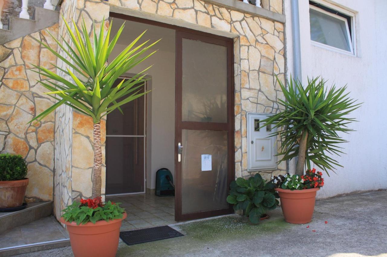 Apartments With A Parking Space Sali, Dugi Otok - 8084 Экстерьер фото