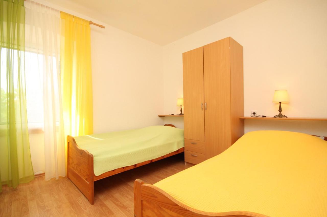 Apartments With A Parking Space Sali, Dugi Otok - 8084 Экстерьер фото