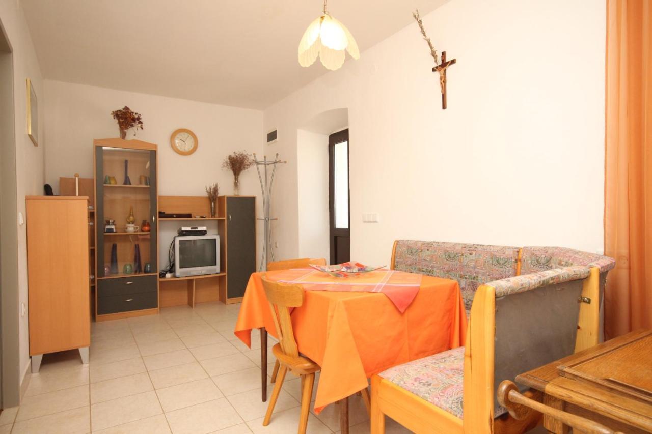 Apartments With A Parking Space Sali, Dugi Otok - 8084 Экстерьер фото