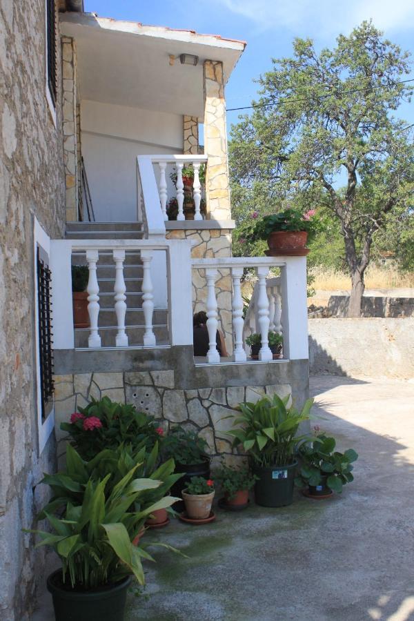 Apartments With A Parking Space Sali, Dugi Otok - 8084 Экстерьер фото